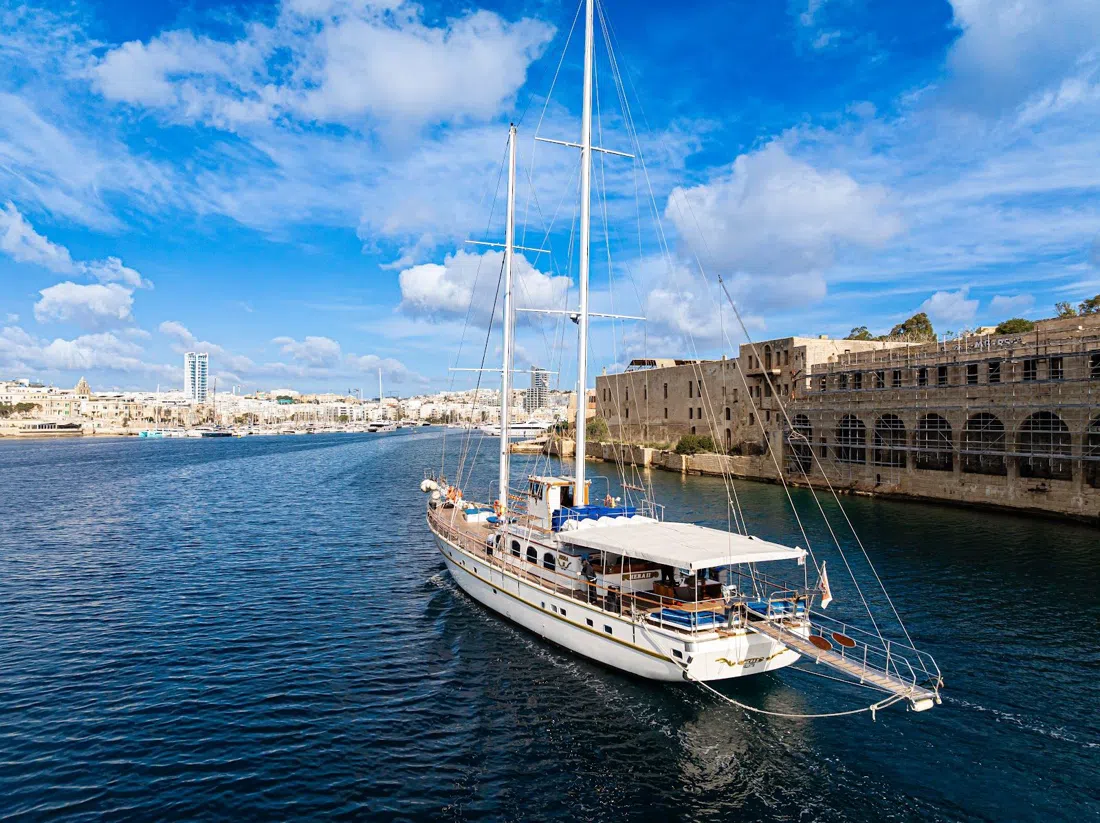 Hera Cruises, St. Julian's