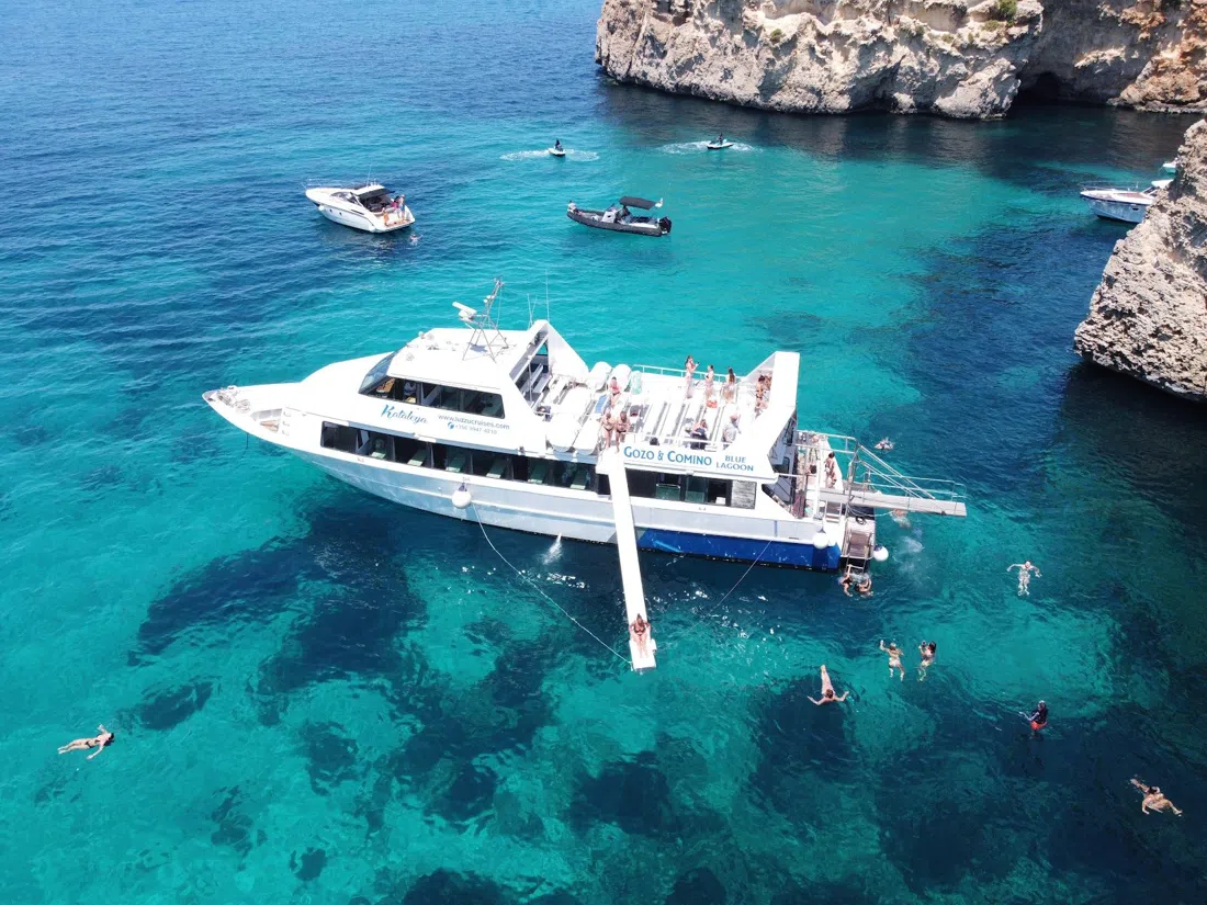 Luzzu Cruises, St. Julian's