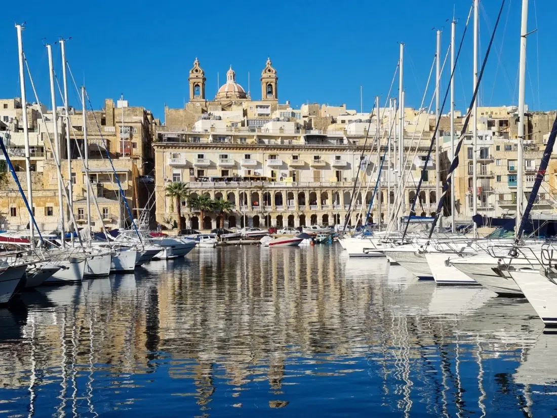 Senglea Waterfront promenade (Xatt Juan B. Azzopardi / Il-Ponta), St Julian's