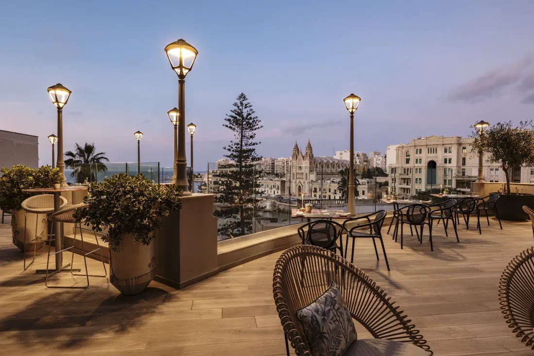 Atrio Lobby Bar and Restaurant, St Julian's