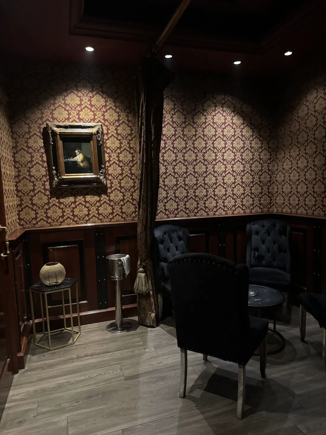 Tiffany Lounge — Champagne & Wine Bar, St Julian's