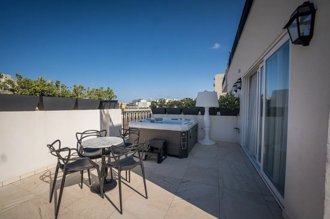 HOLM Boutique & SPA — IK Collection, St Julian's