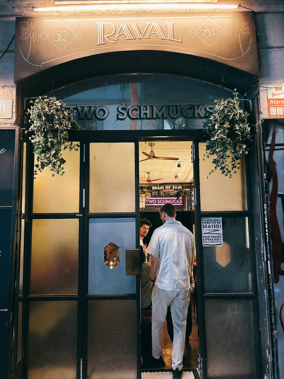 Two Schmucks — photo 4