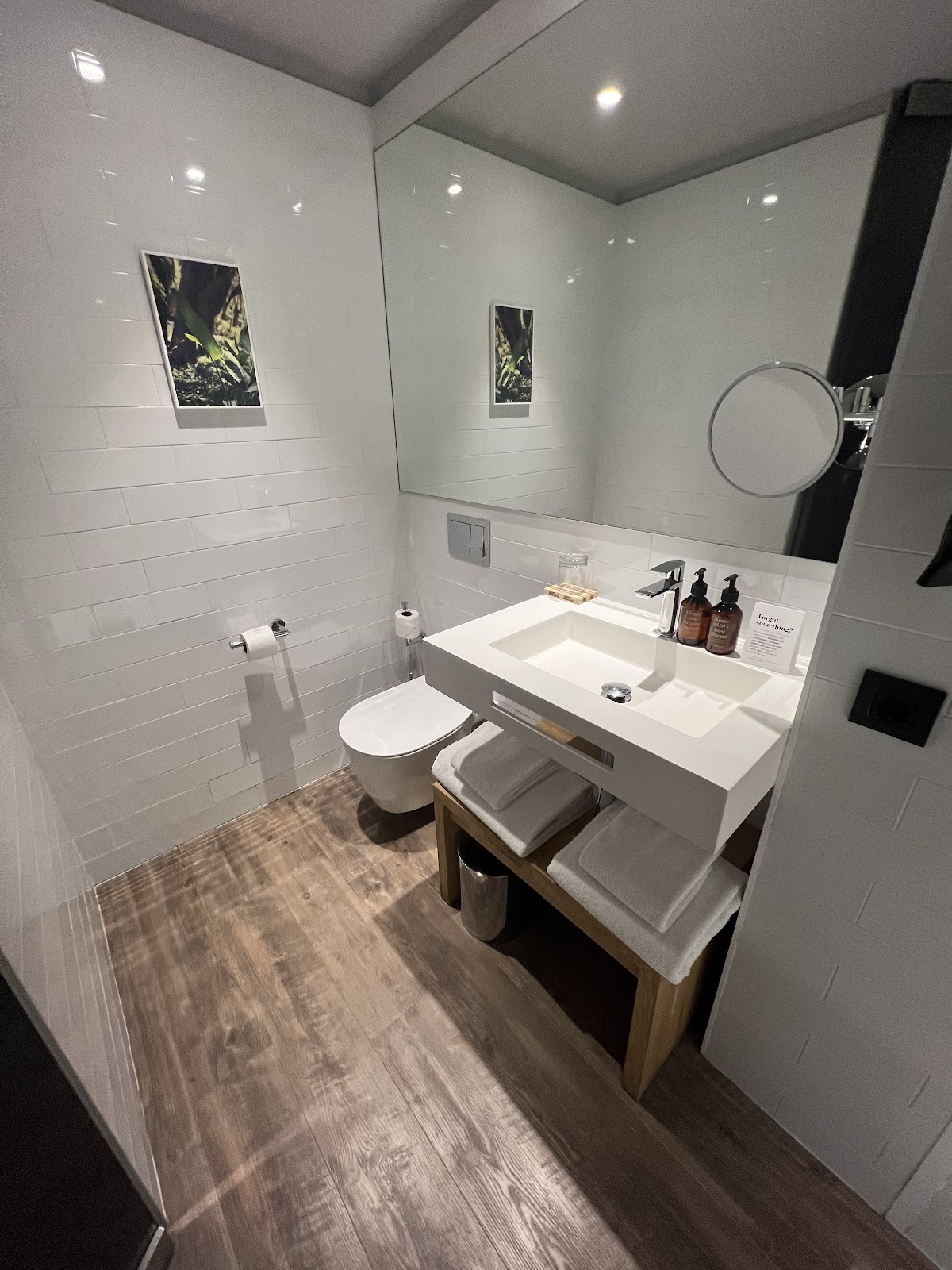 Yurbban Trafalgar Hotel — photo 2