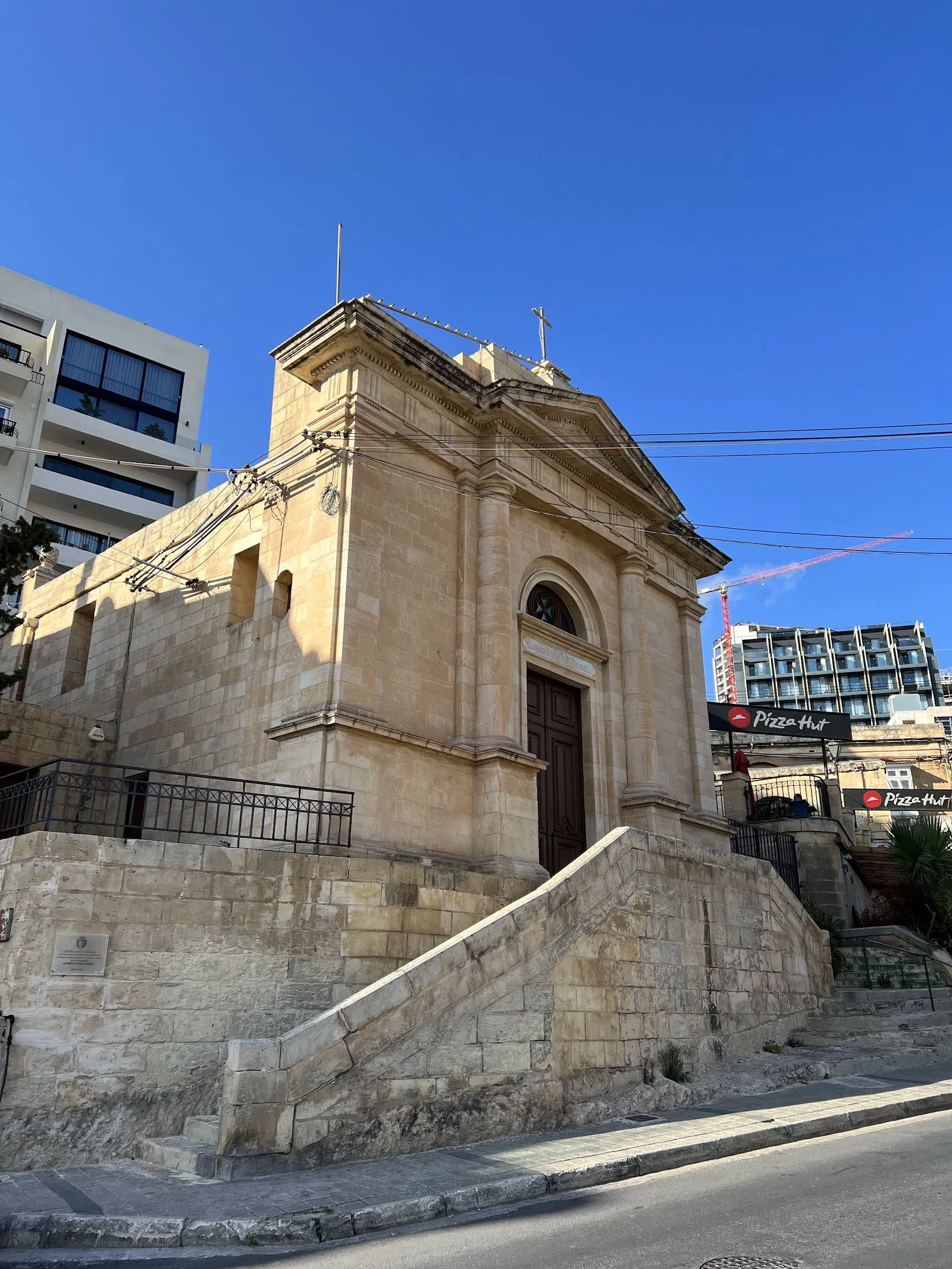 Walking St Julian's Church Quarter from Lapsi to Balluta